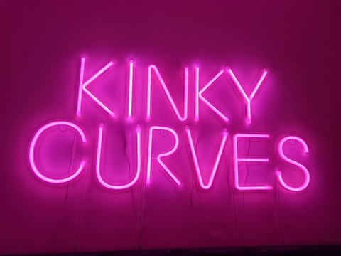 Header of kinkyxcurves