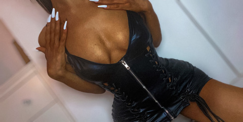 kiraelizabethxo header picture leakfans.com