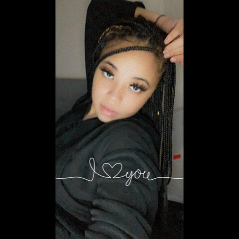 kissme21210 header picture leakfans.com