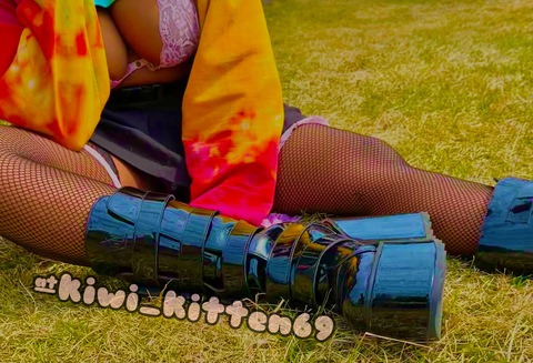 kiwi_kitten69 header picture leakfans.com