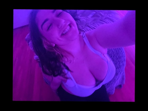 kkaaley header picture leakfans.com