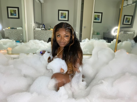 kkthekat header picture leakfans.com