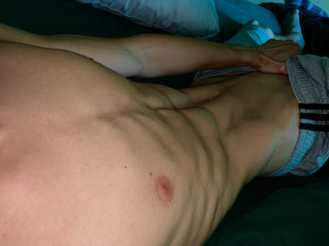 kylethundercheeks header picture leakfans.com