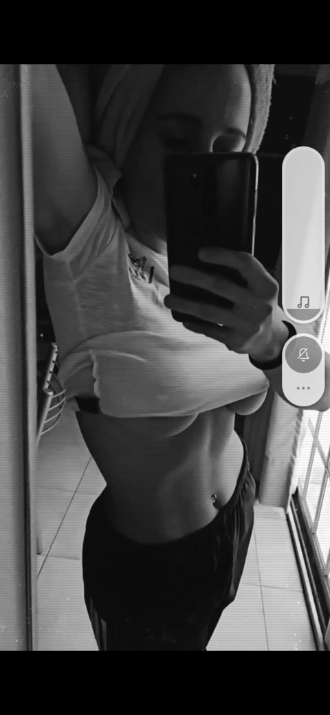 ladelrrioba header picture leakfans.com