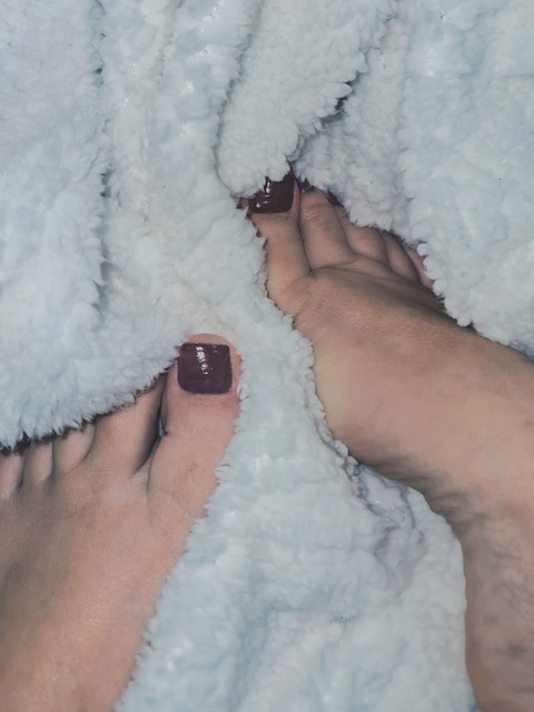 Header of ladyfeetlove1