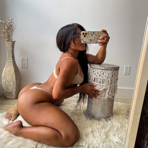 ladytarzan header picture leakfans.com