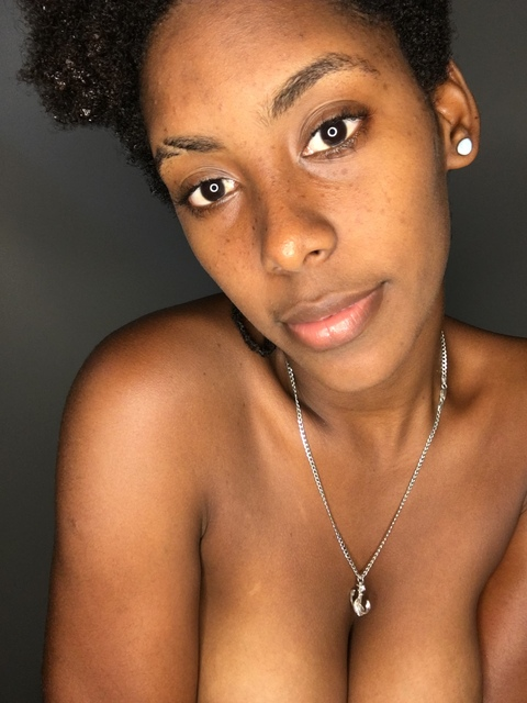 lamarlexxx header picture leakfans.com