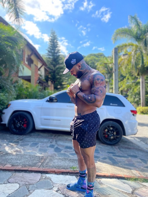 lapolvora_a header picture leakfans.com