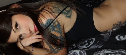 laragazzadeilupi header picture leakfans.com