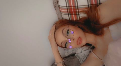 laula1056 header picture leakfans.com