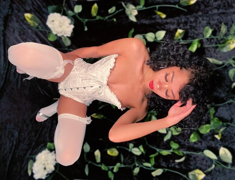 laylasoluscious header picture leakfans.com