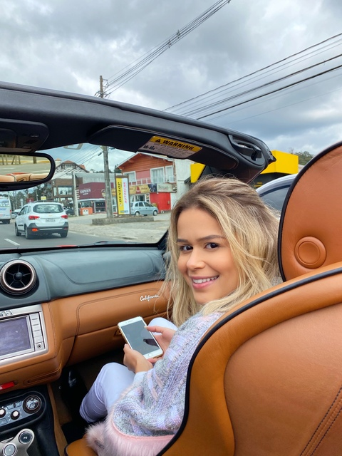 laysrezendee header picture leakfans.com