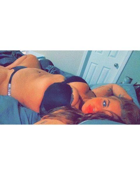 leannpeyyyyyy_ header picture leakfans.com