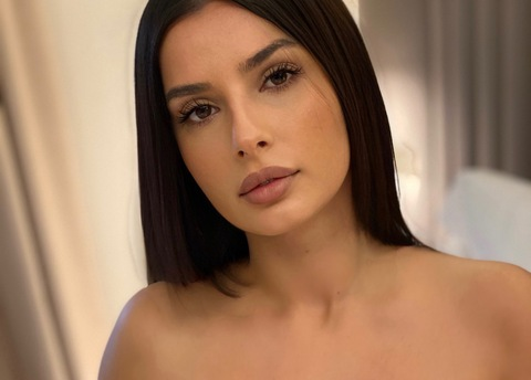 lenabae13 header picture leakfans.com