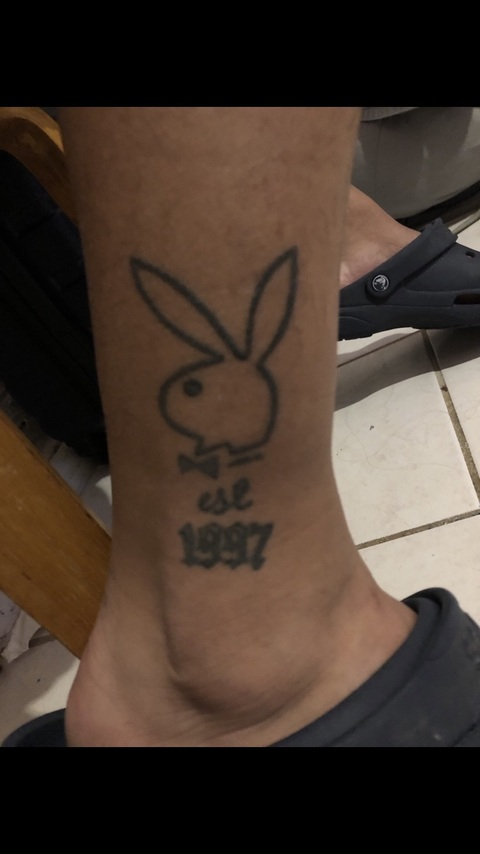 leoooo04 header picture leakfans.com