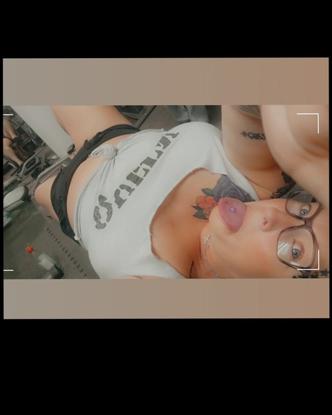 letshavefun74 header picture leakfans.com