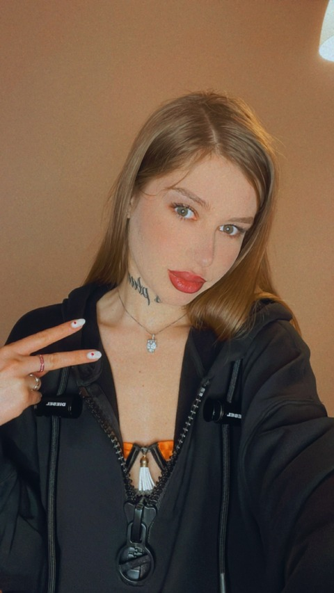 lialisax header picture leakfans.com