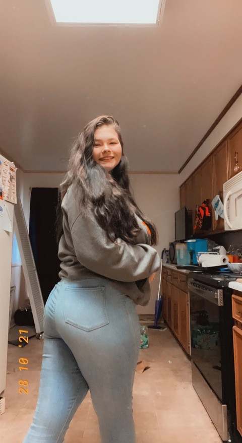 lilchloe1205 header picture leakfans.com