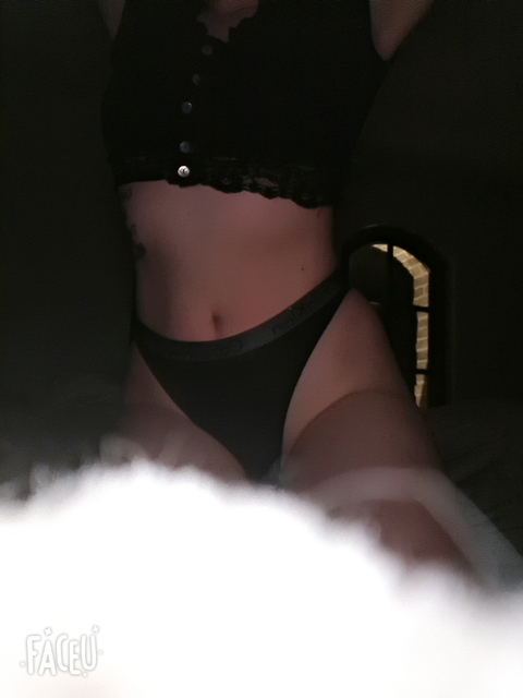 littlebambi21 header picture leakfans.com