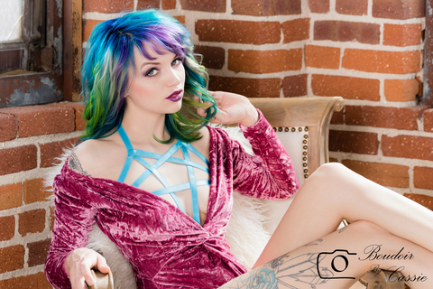 littleladyelora header picture leakfans.com