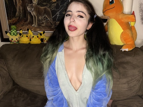 littlesarah.salem header picture leakfans.com