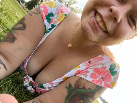 littletoesbigbutt header picture leakfans.com