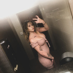 livlively profile picture leakfans.com