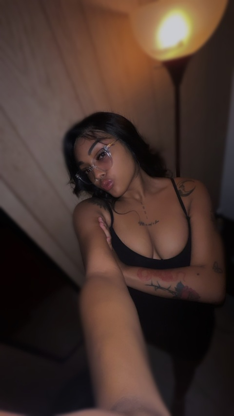 lizethhmolina1 header picture leakfans.com