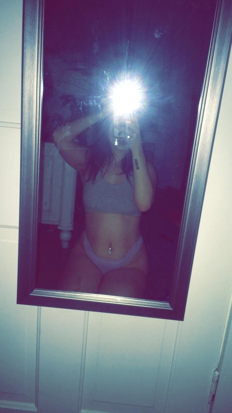 lizziewilleford header picture leakfans.com