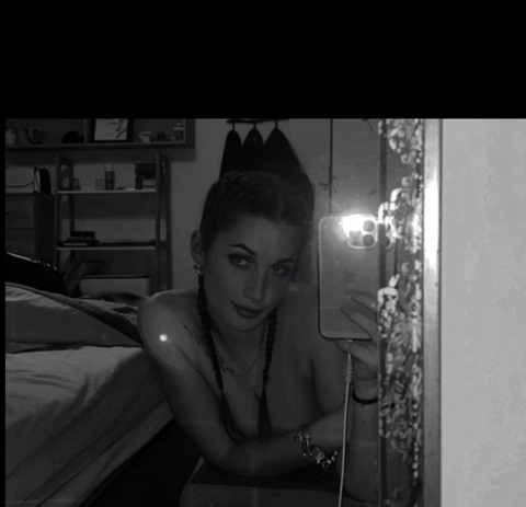 lovablee header picture leakfans.com