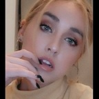 loveeallyy profile picture leakfans.com