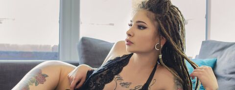 lovelychris header picture leakfans.com