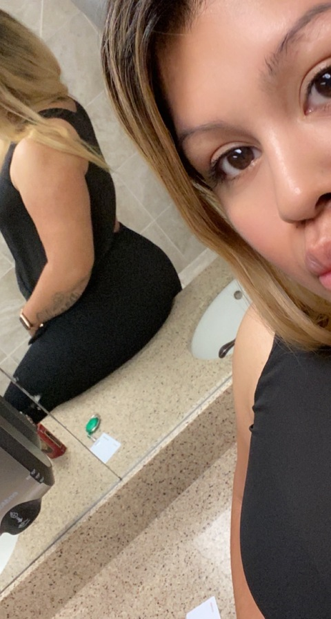 lovelylady81g header picture leakfans.com