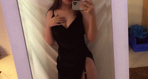 lovelyyyy84 header picture leakfans.com