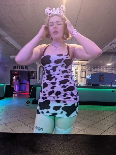 loverobertss header picture leakfans.com