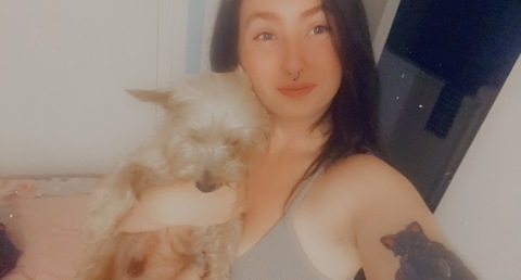 lozzalou9999 header picture leakfans.com