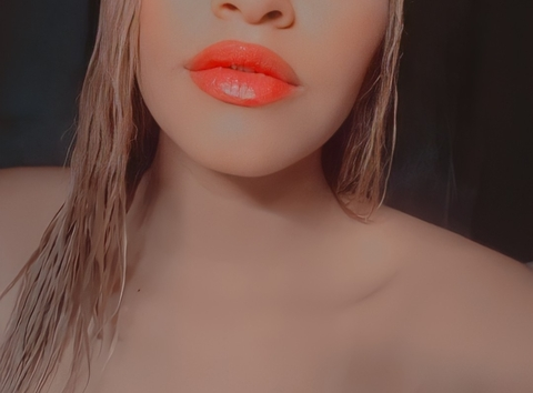 lucymell header picture leakfans.com