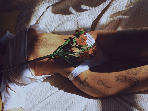 ludmiol header picture leakfans.com