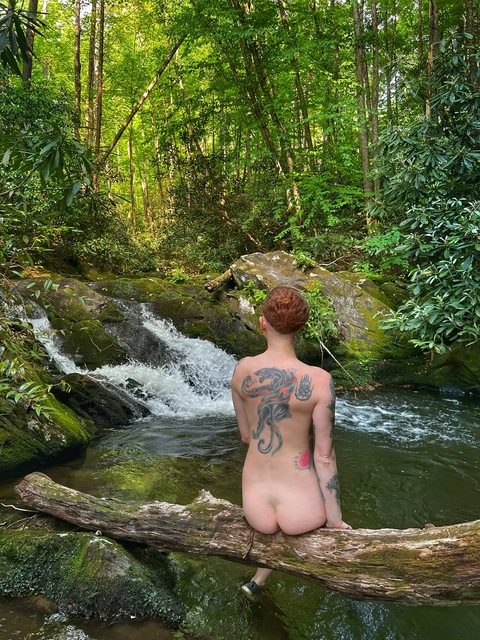 lulumochigirl header picture leakfans.com