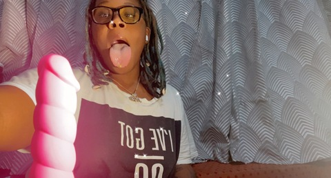 lusciousluluu header picture leakfans.com