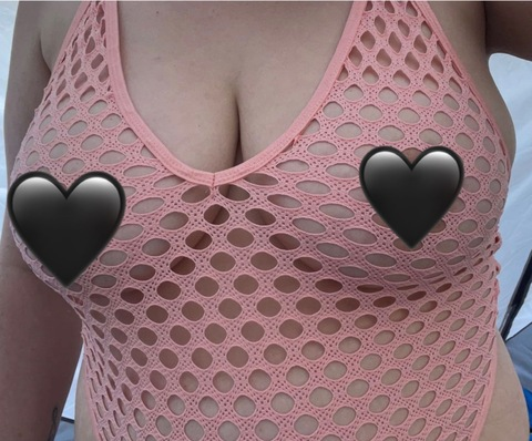 lustylady420 header picture leakfans.com