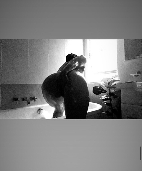 lvrissa header picture leakfans.com