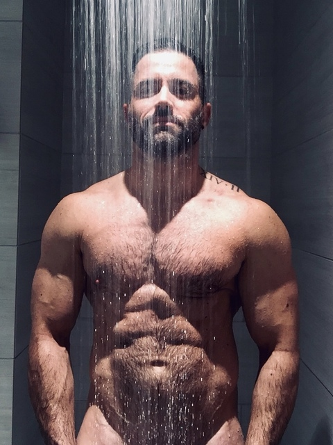 marksatzingerfans header picture leakfans.com