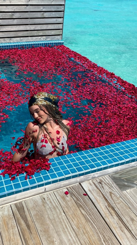 maryanaro header picture leakfans.com