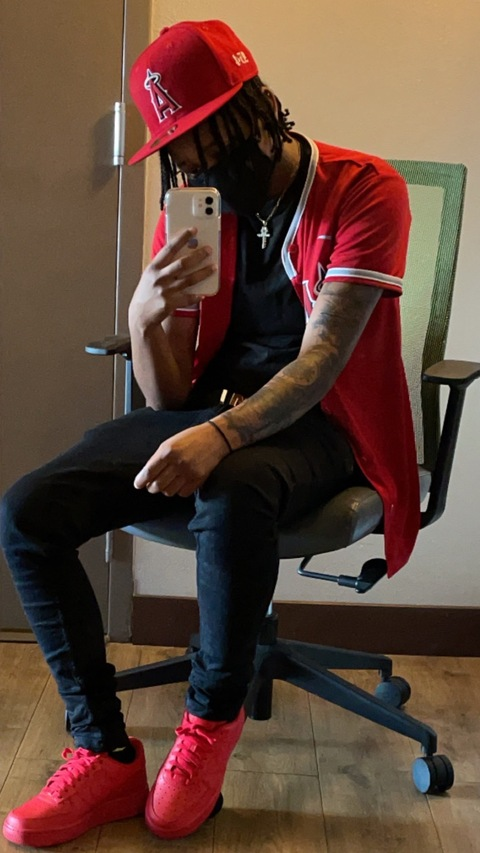 maskedvirgo header picture leakfans.com