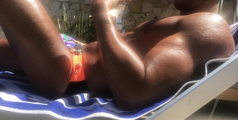 mat_ouu header picture leakfans.com