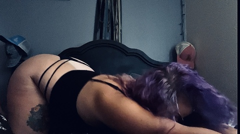 maymcneezy header picture leakfans.com