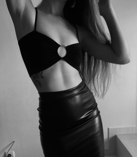 mdorovinova header picture leakfans.com