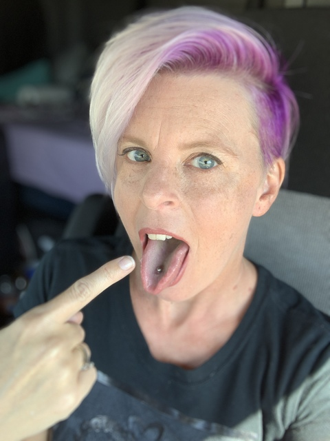 meanjeanne header picture leakfans.com