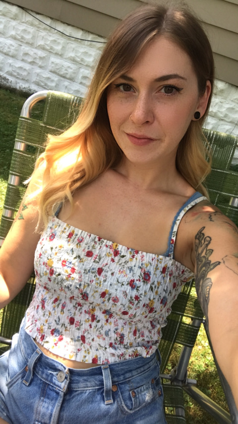 megghoov header picture leakfans.com